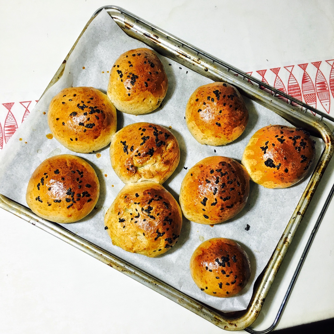 大人小孩都爱不释口的【蜂蜜牛奶小餐包】