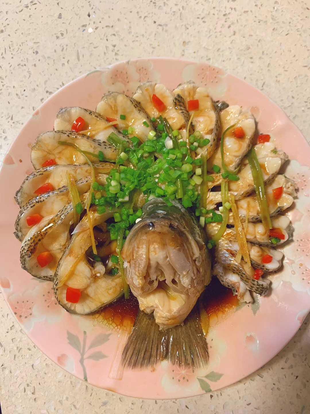 清蒸鲈鱼的做法