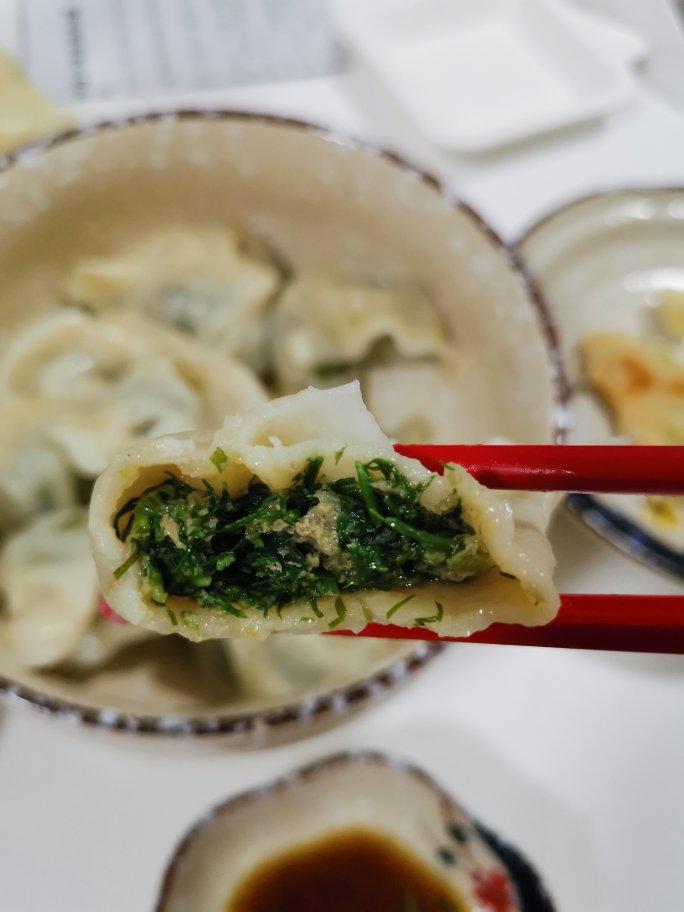 茴香苗饺子
