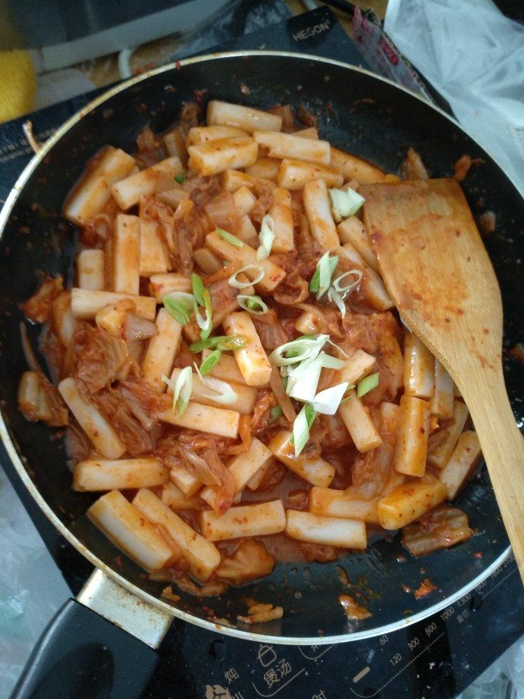 辣白菜炒年糕