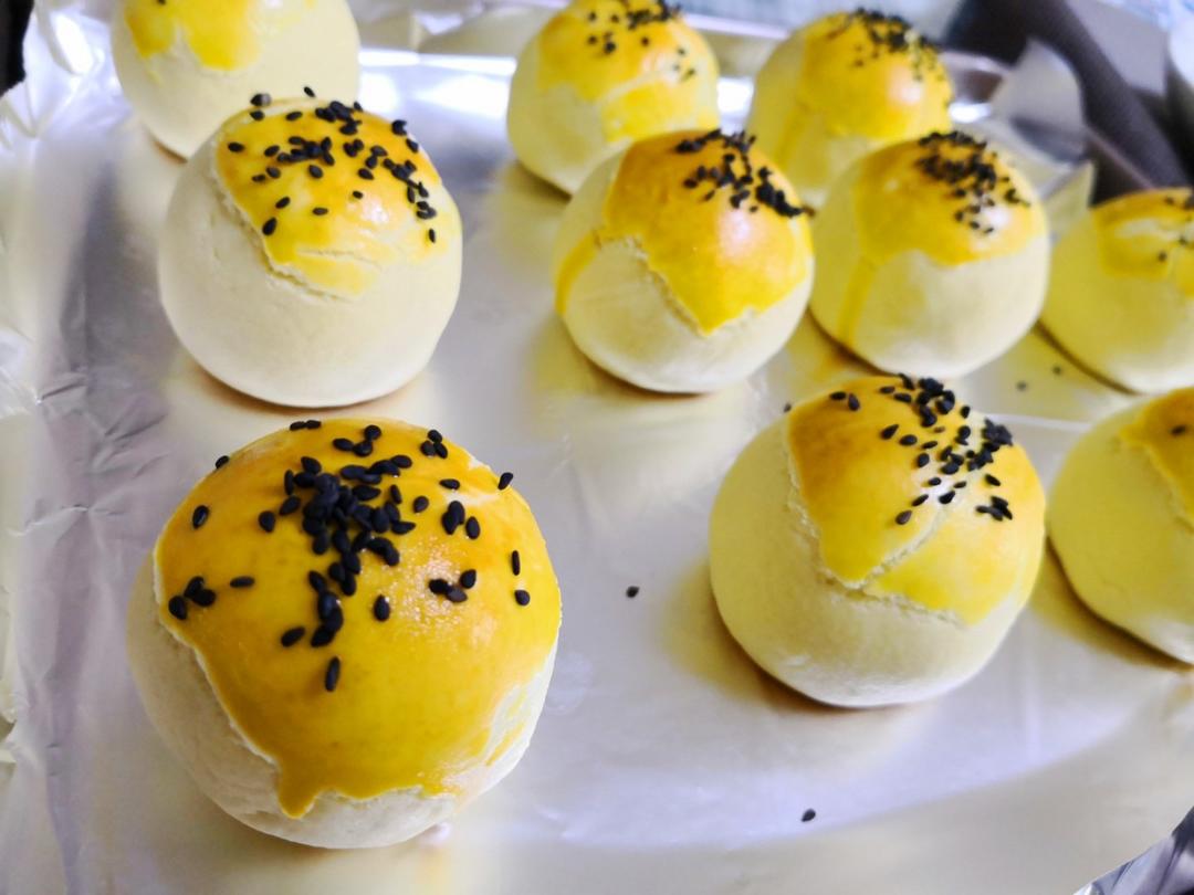 《Tinrry+》菠萝蛋黄酥（超快手、免揉、不用开酥）