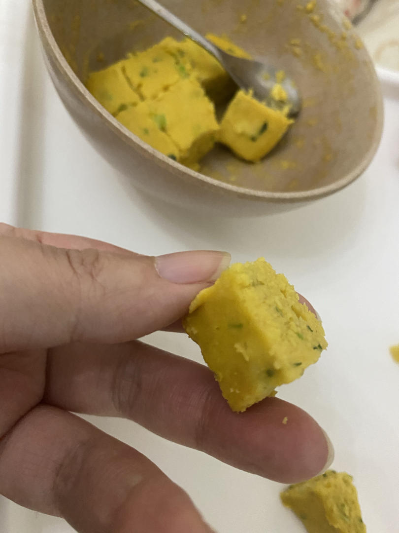 消耗米粉的好方法～宝宝蒸糕