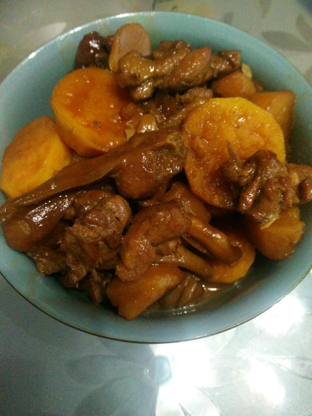 土豆焖鸭