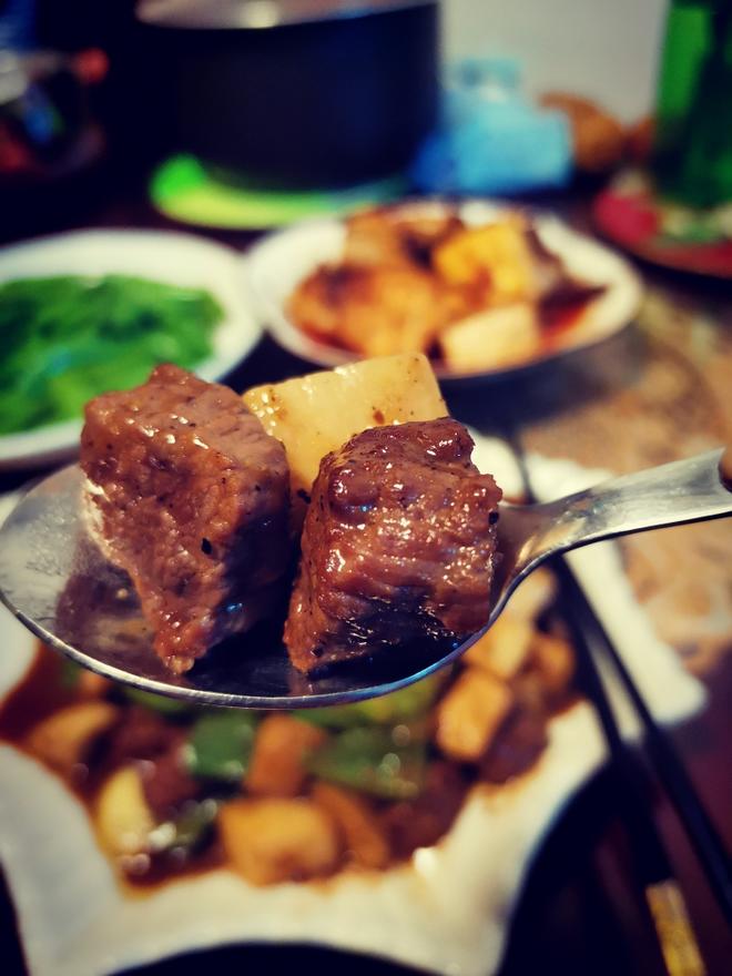 黑椒牛肉粒（解锁嫩肉秘诀，还原饭店的味道没那么难）的做法
