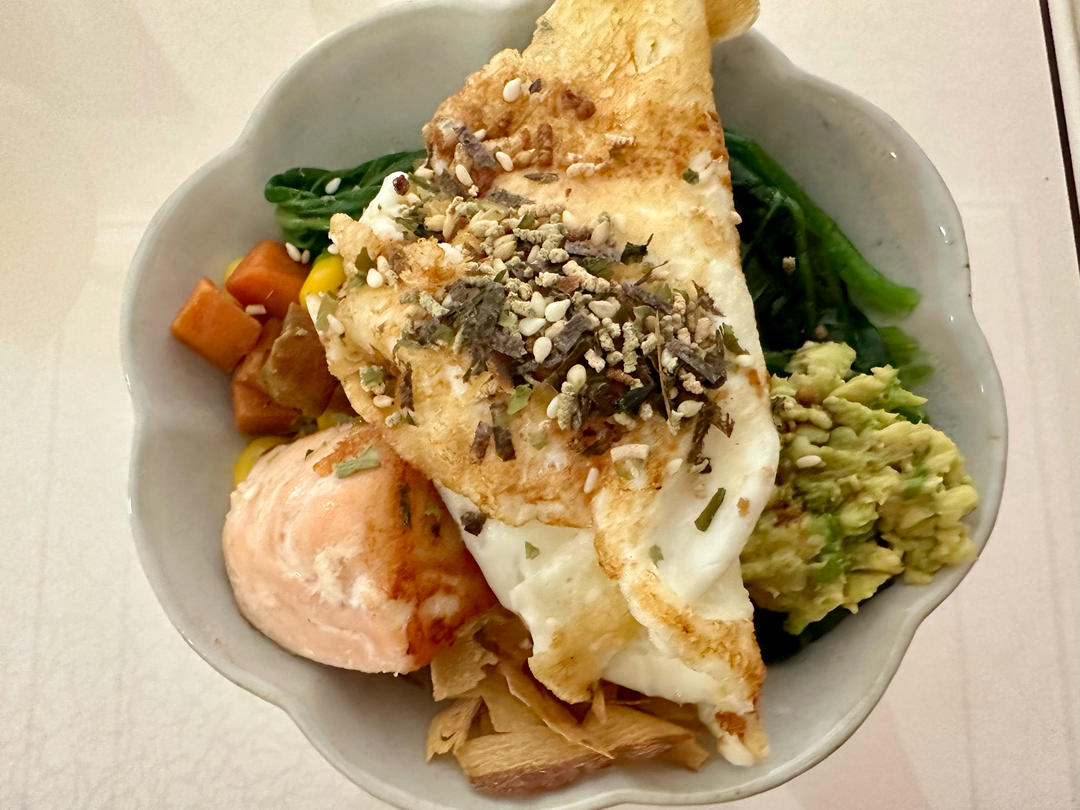 和风鳄梨蟹肉沙拉