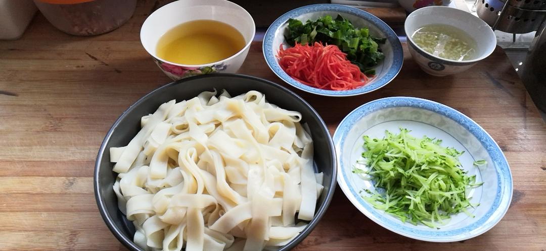 万能快手凉皮❗️不用洗面❗️不破皮❗️