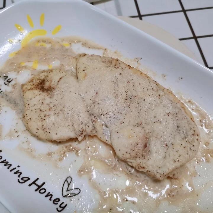 【减肥/增肌减脂】只用微波炉的超嫩鸡胸肉