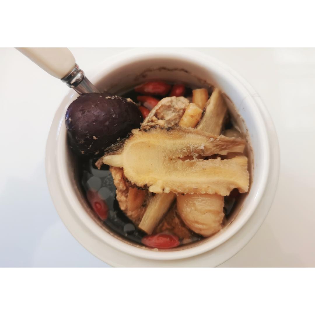 圓肉當歸黨參黃芪燉瘦肉