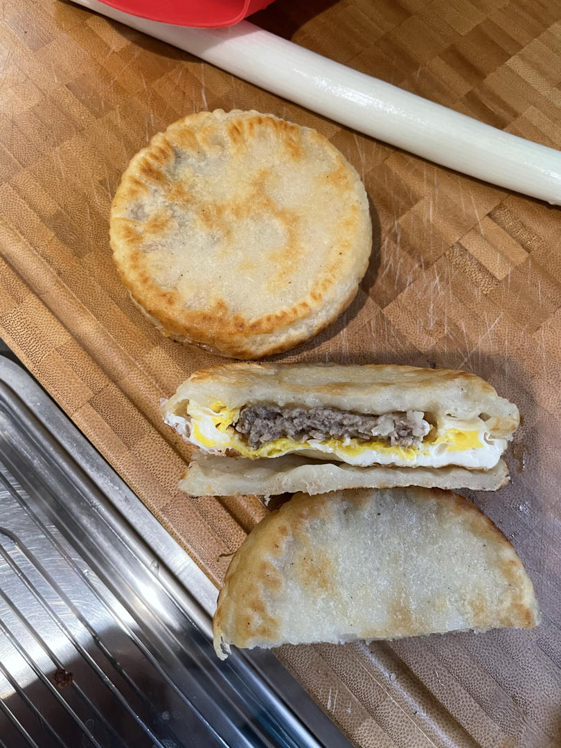 早餐霸王~沉甸甸鸡蛋汉堡
