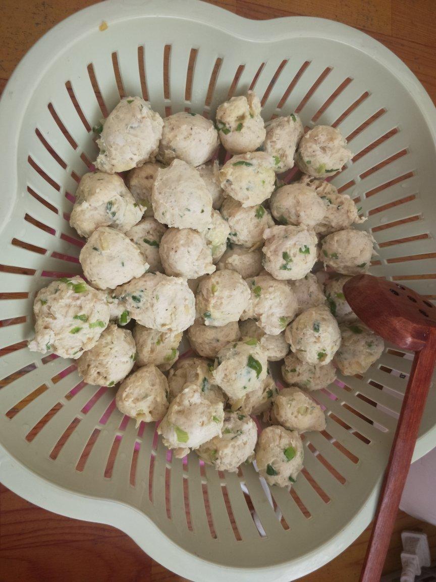 无淀粉鸡胸肉丸子（好吃 不腥 减脂健身必备）