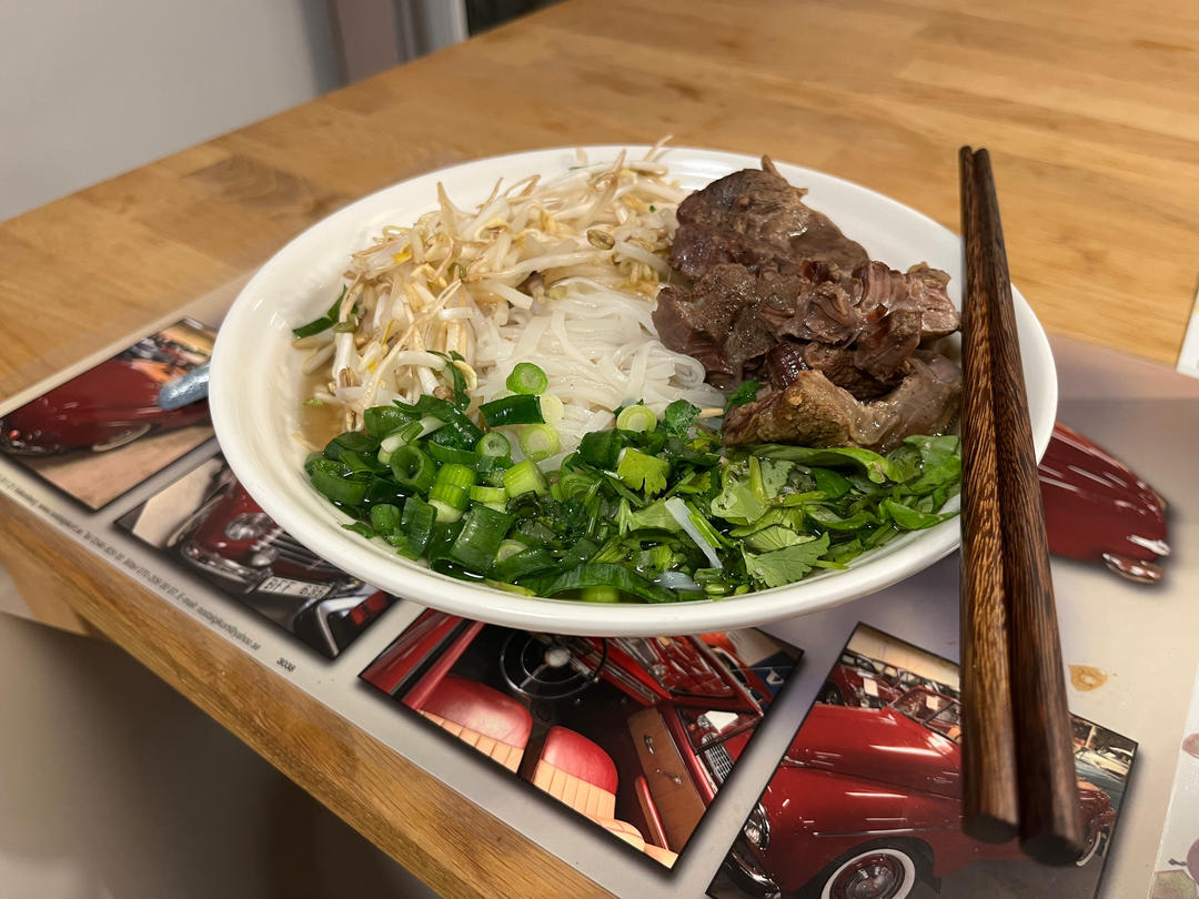 跟我一起做正宗越南牛肉粉pho（秘方大公开）