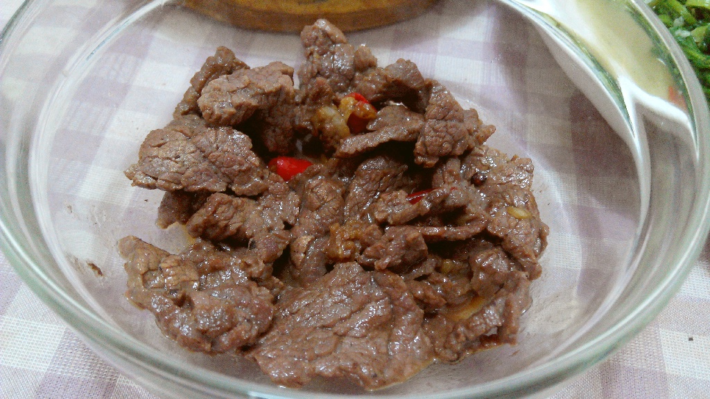 小炒牛肉