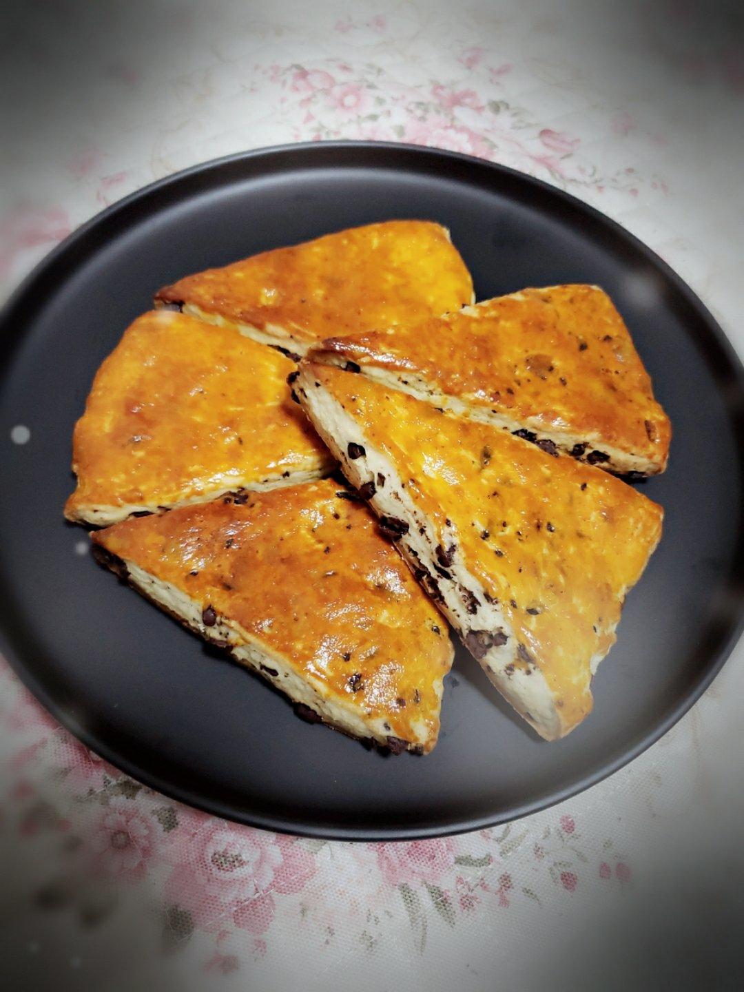 【视频】3分钟 奶油司康Scone(可能是世界上最快手的司康) 消耗淡奶油～