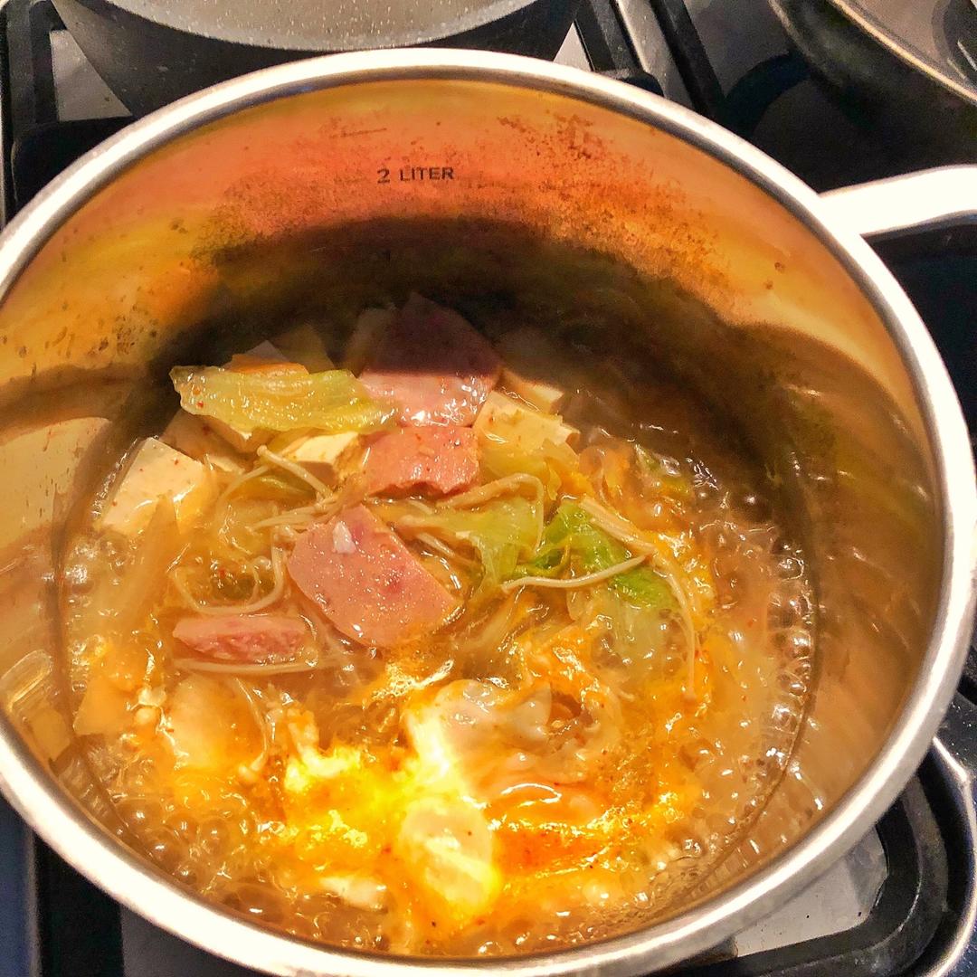 韩国泡菜豆腐锅