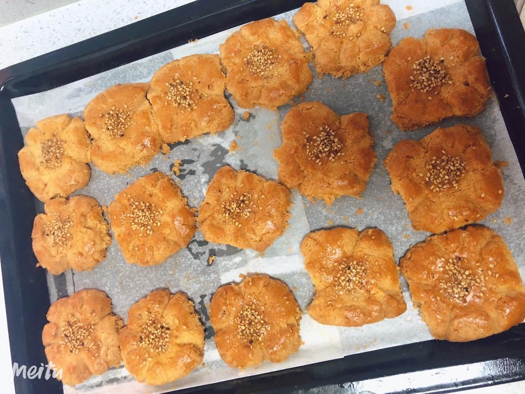 轻轻一按就碎掉的原味桃酥（不输猪油版）