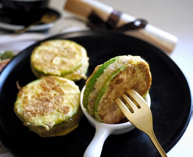 西葫芦薯泥火腿夹心饼——低碳水【健康主食】的做法