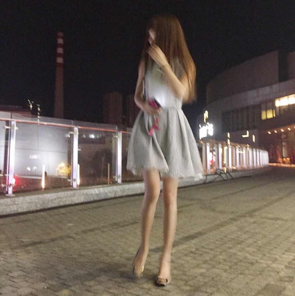 欠我一个亿的小鱼干���