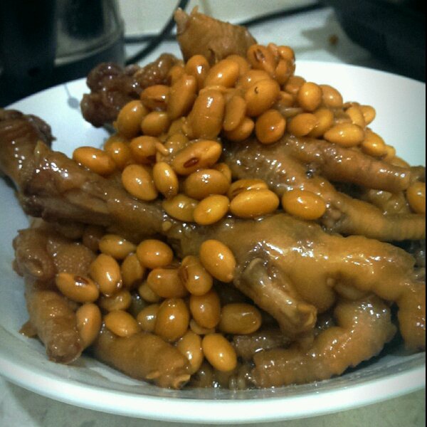 黄豆焖鸡脚