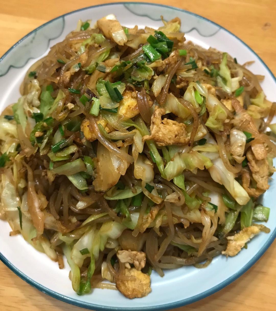 包心菜炒红薯粉丝