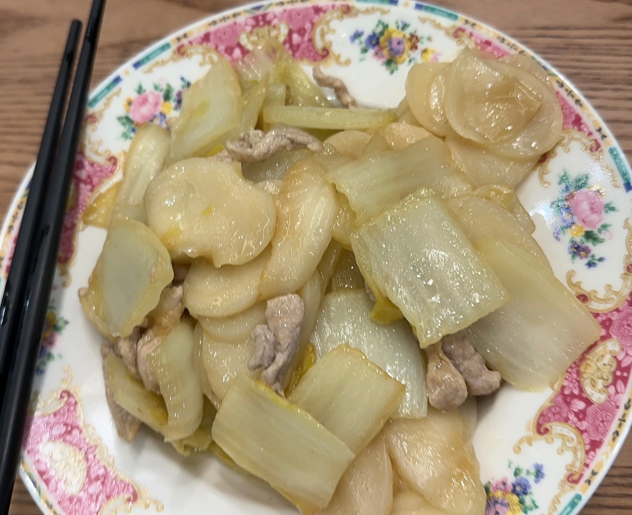 黄芽菜肉丝炒年糕