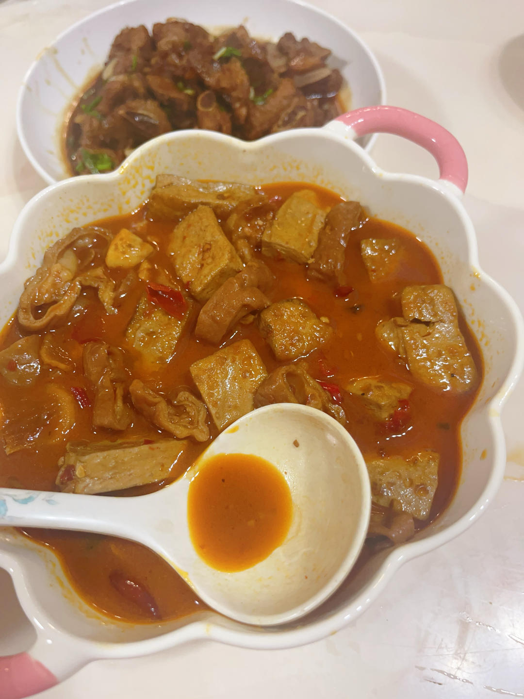 天冷，煮一锅好吃到飞起来！香辣双臭煲
