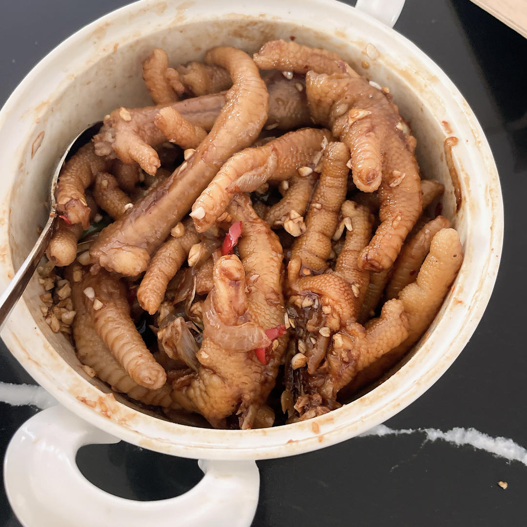卖了十几年鸡爪的阿姨教我做的蒜香鸡爪