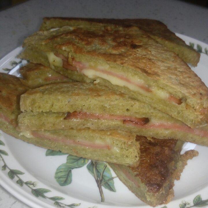 ☆鸡蛋土司☆培根(午餐肉)芝士三明治