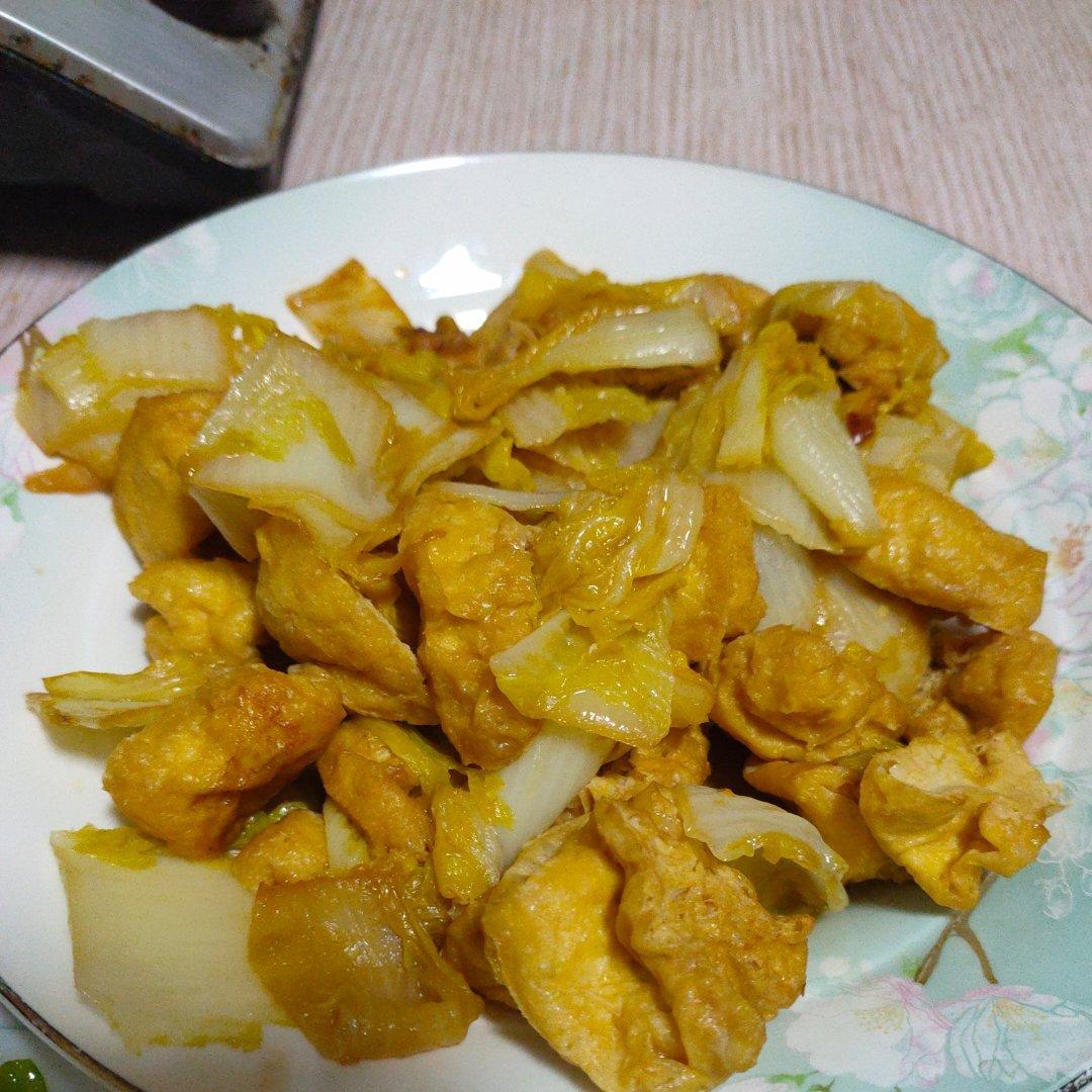 好吃到连汤汁都不剩的白菜焖豆泡，给肉都不换