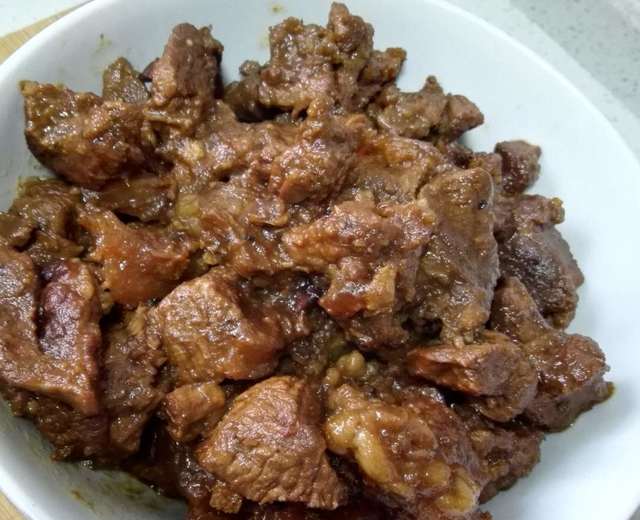 干逼牛腩的做法