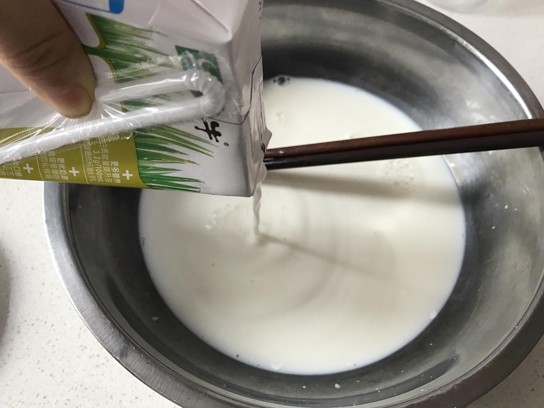 纯奶手撕吐司的做法 步骤1