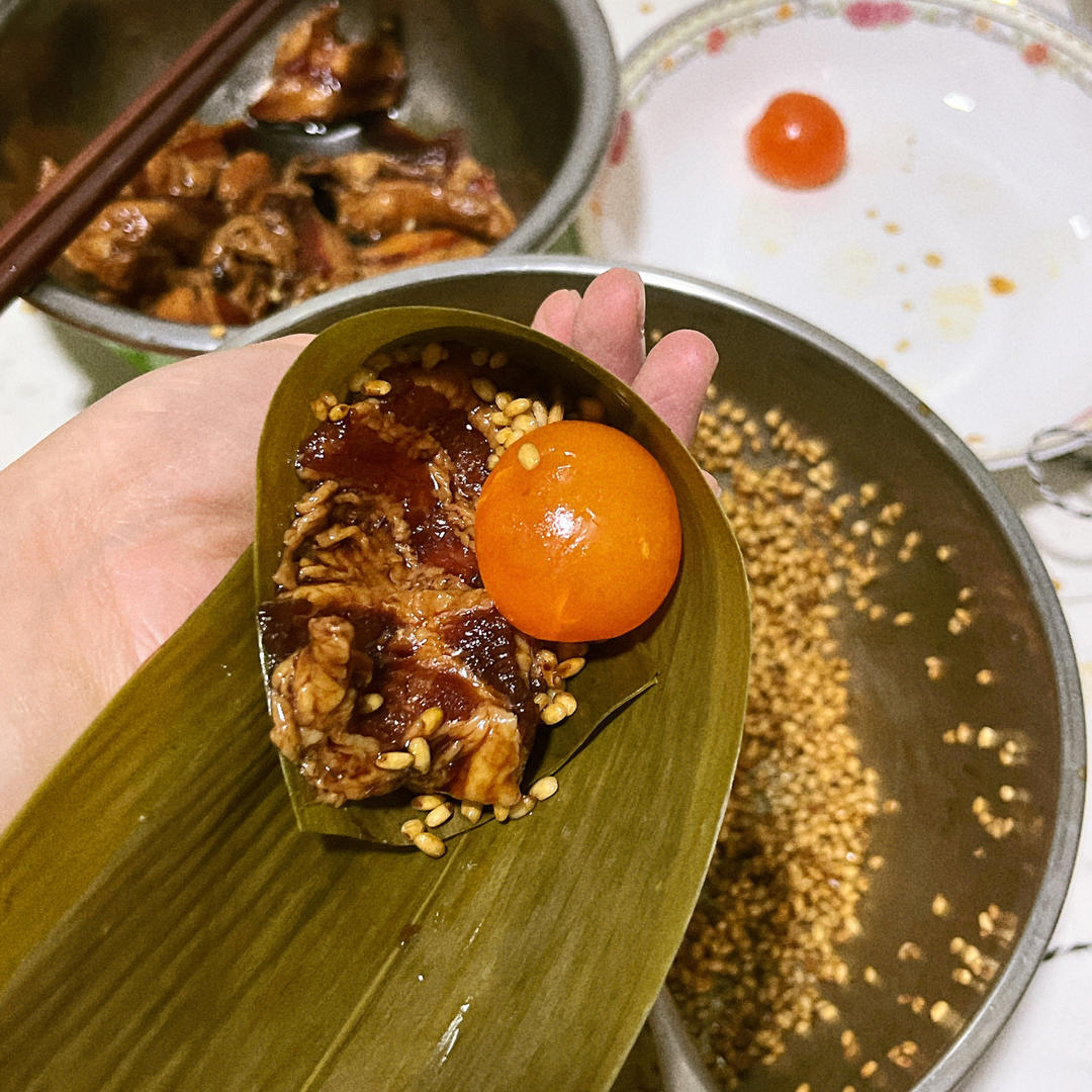 妈咪的♥️私房秘制咸蛋黄肉粽