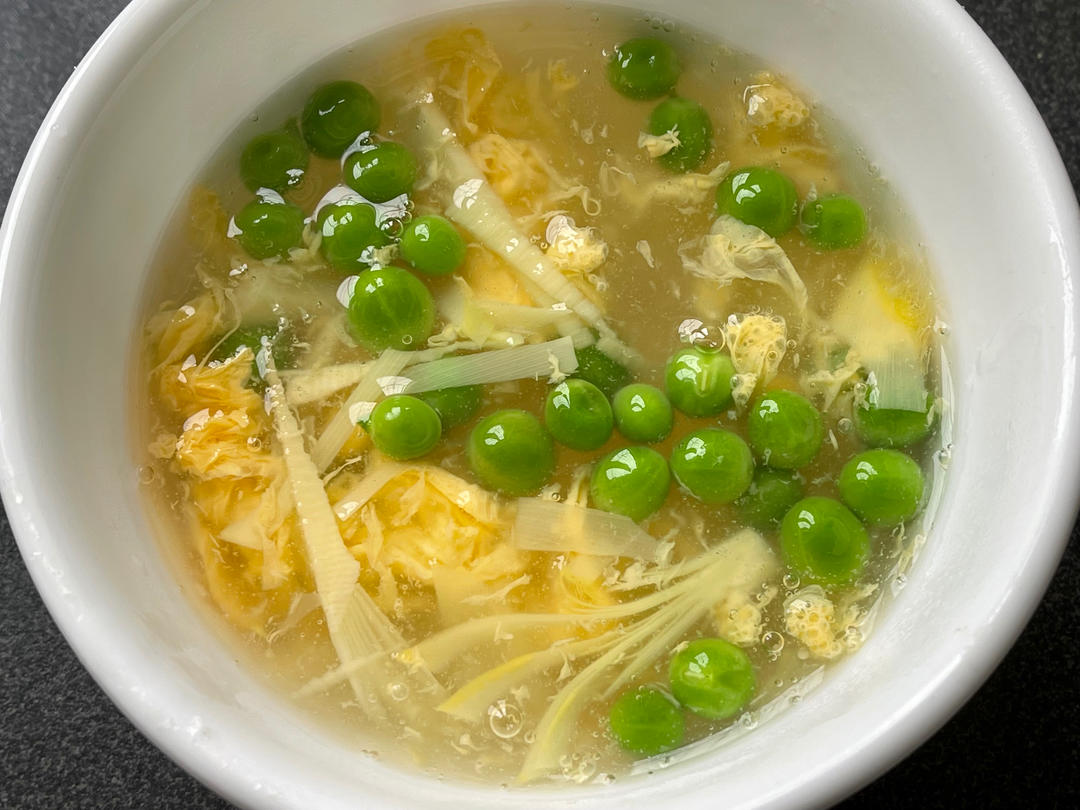 豌豆笋丝蛋花汤