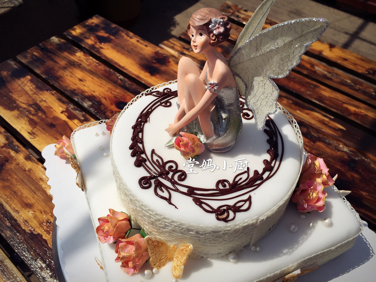 天使翻糖蛋糕的做法