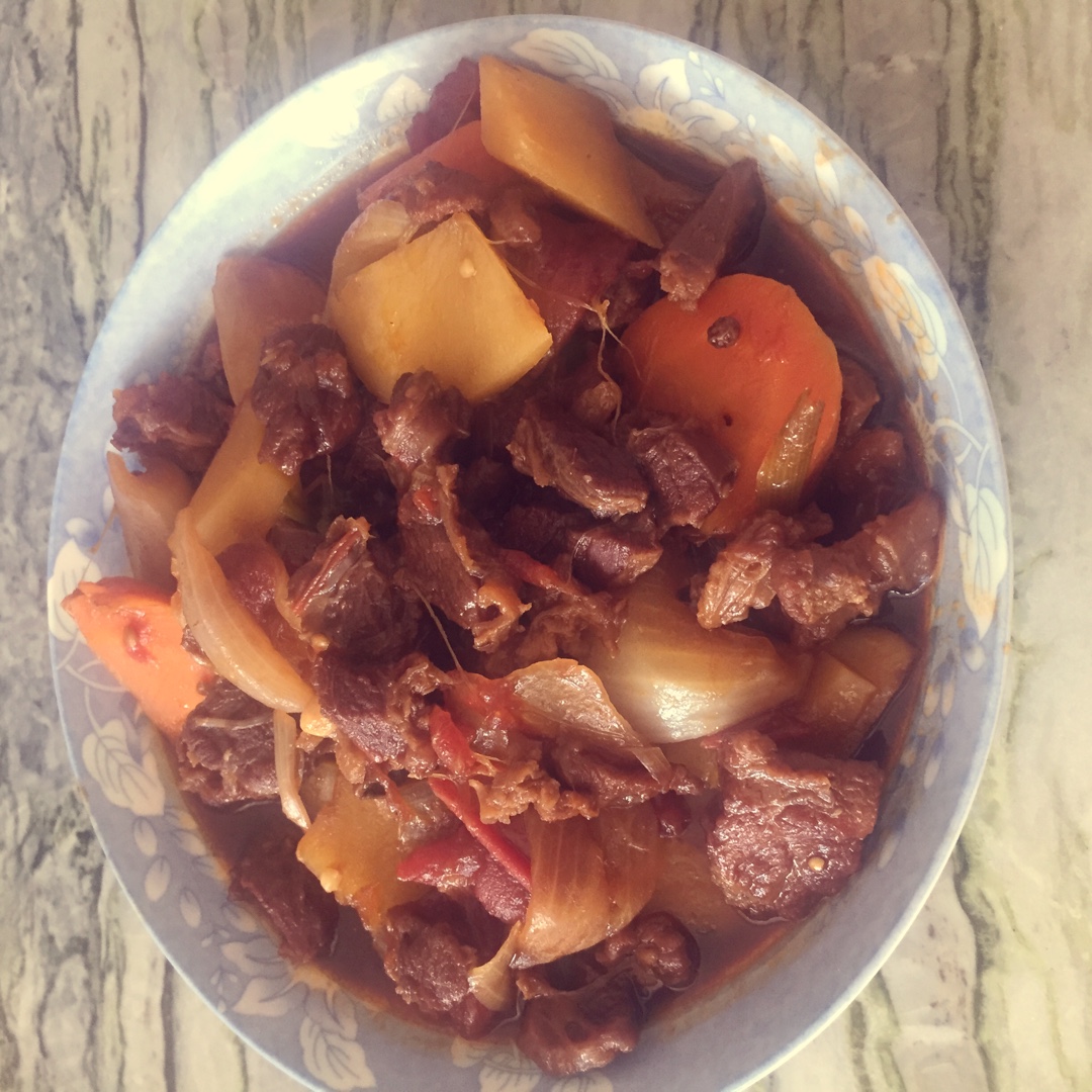 一个话唠包教包会的香浓红烩牛腩