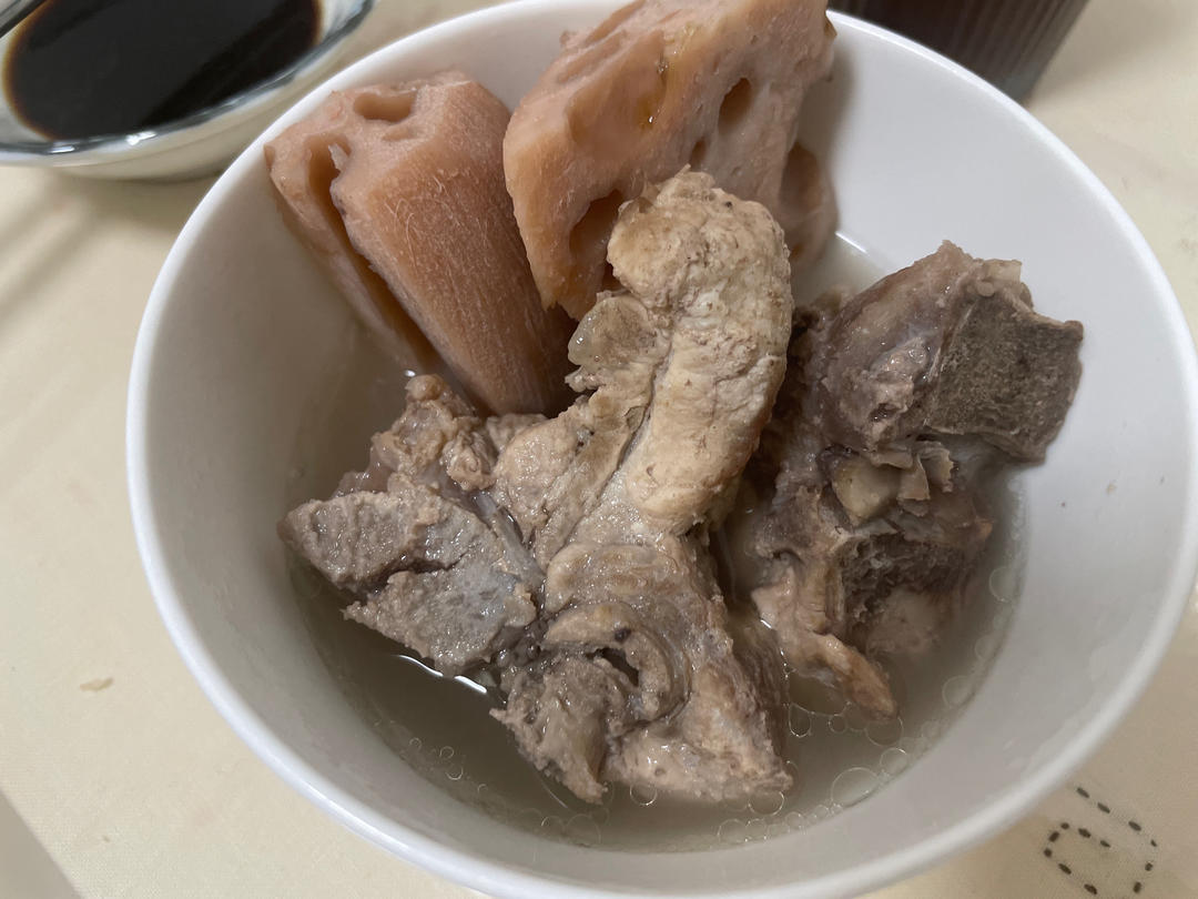 莲藕排骨汤