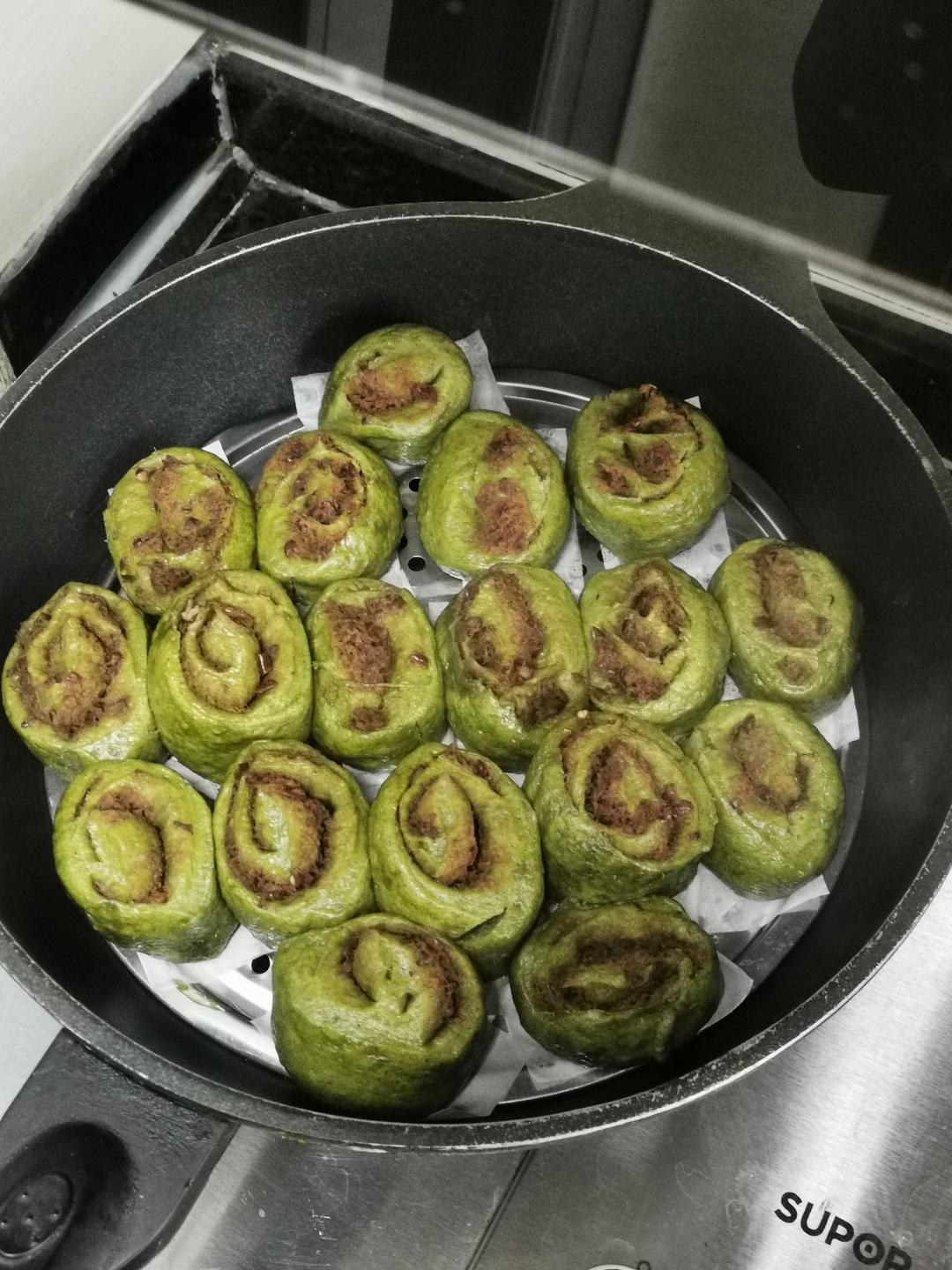 抹茶红豆沙馒头