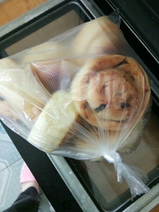 手撕千层肉松面包