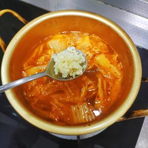 韩式金枪鱼泡菜汤的做法 步骤7