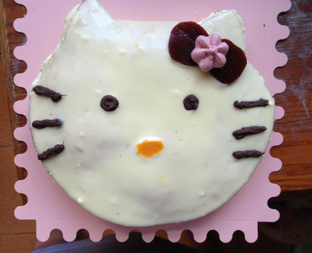 hello kitty 生日蛋糕