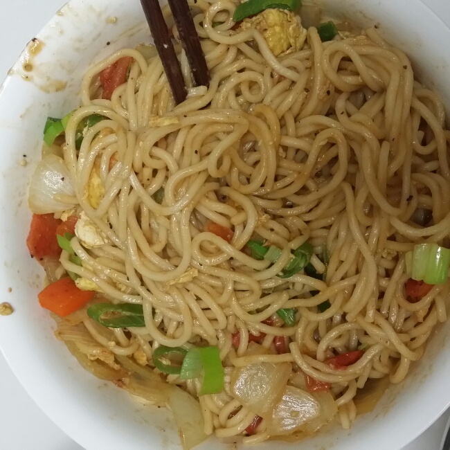 西红柿洋葱炒面