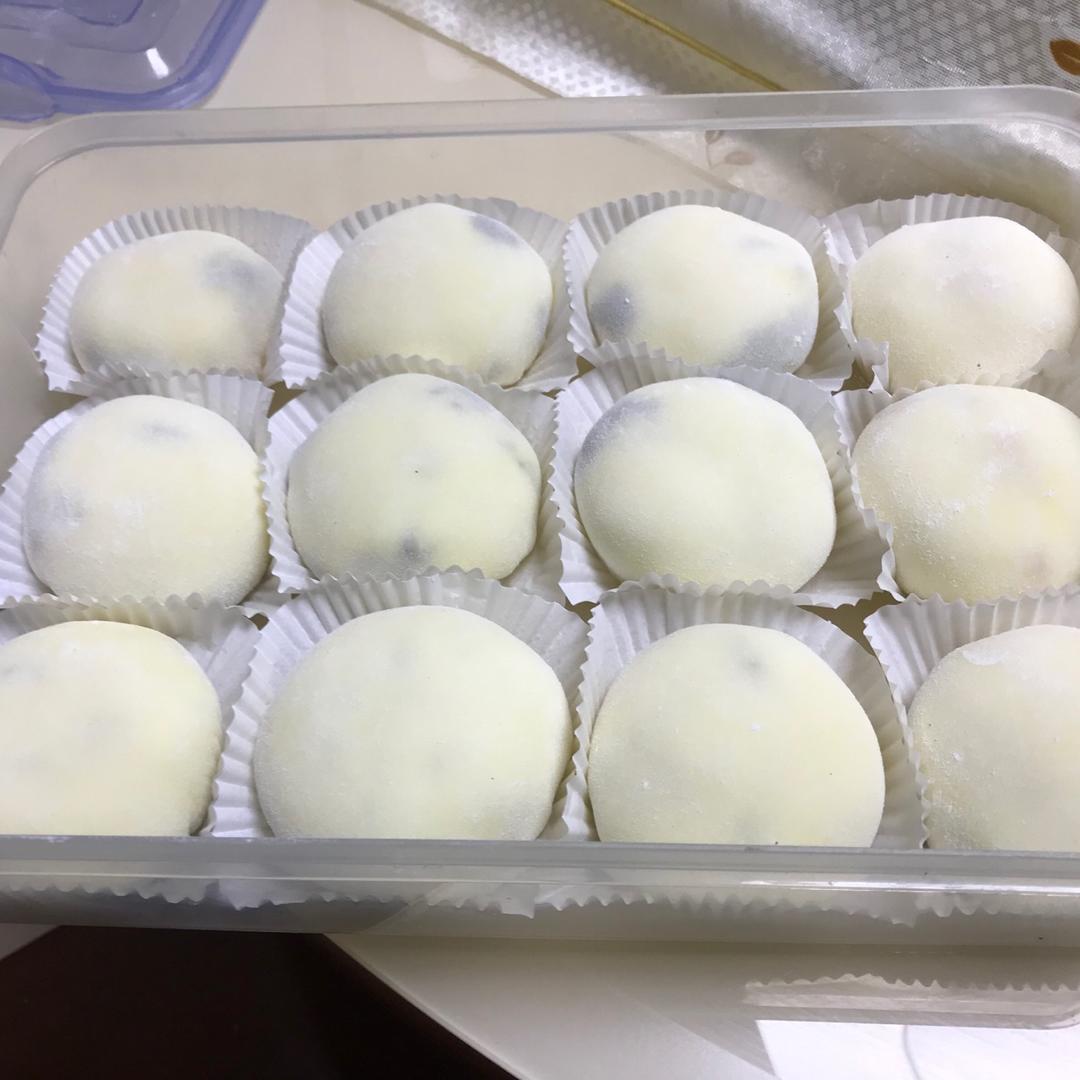 腹黑白胖子——奥利奥雪媚娘