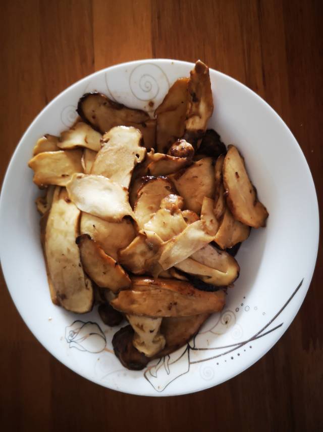 松茸炖鸡（含松茸保存方法）