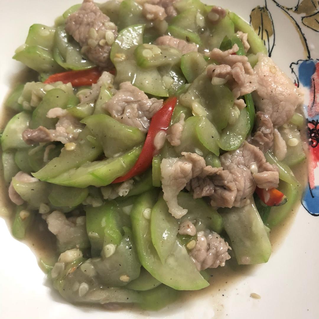 丝瓜炒肉（清淡）