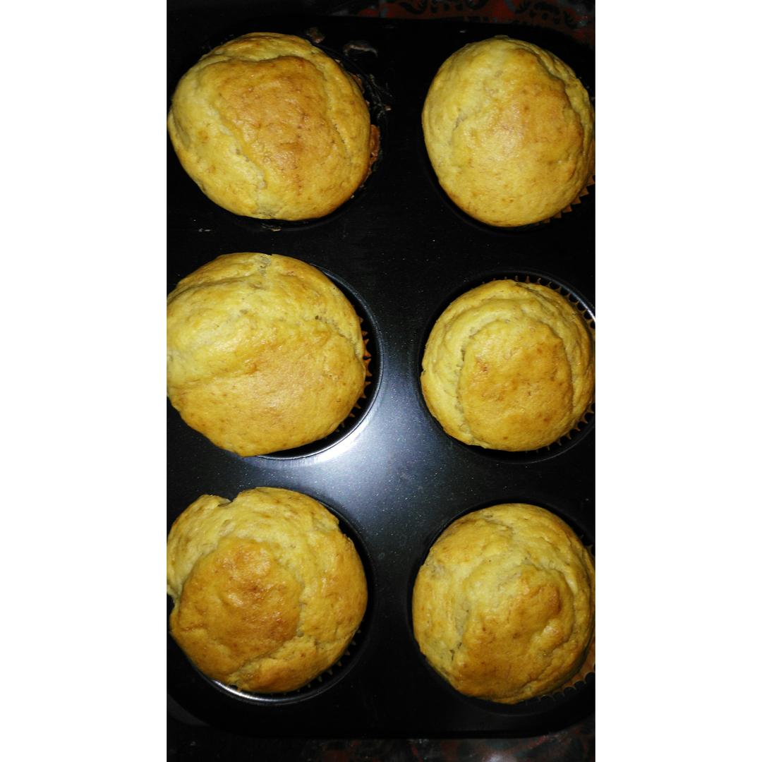 又快又美的草莓香蕉麦芬（杯子蛋糕）