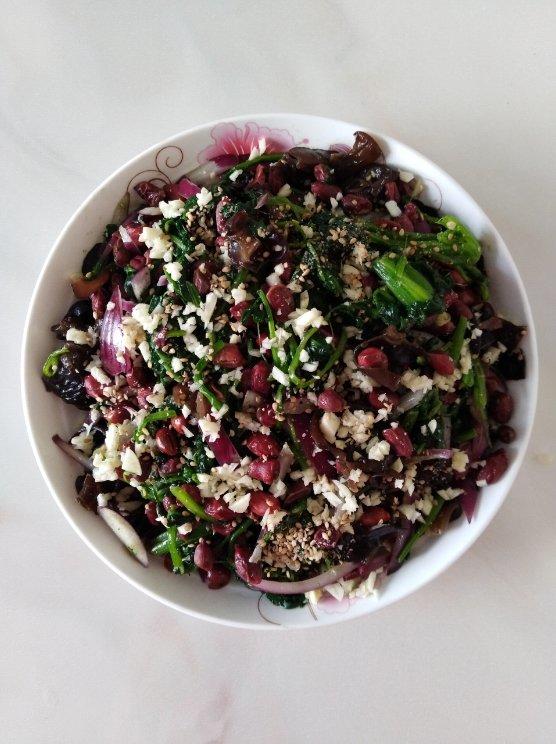 凉拌花生米菠菜