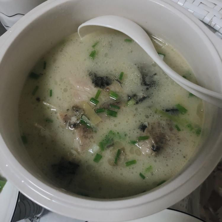 鲫鱼汤