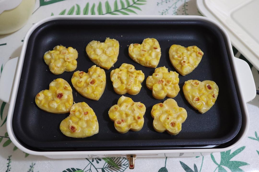 粒粒玉米饼