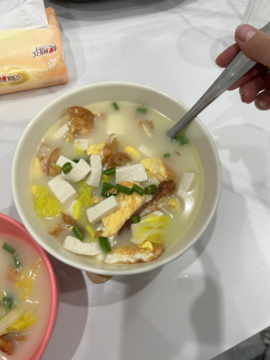 白菜煎蛋豆腐汤