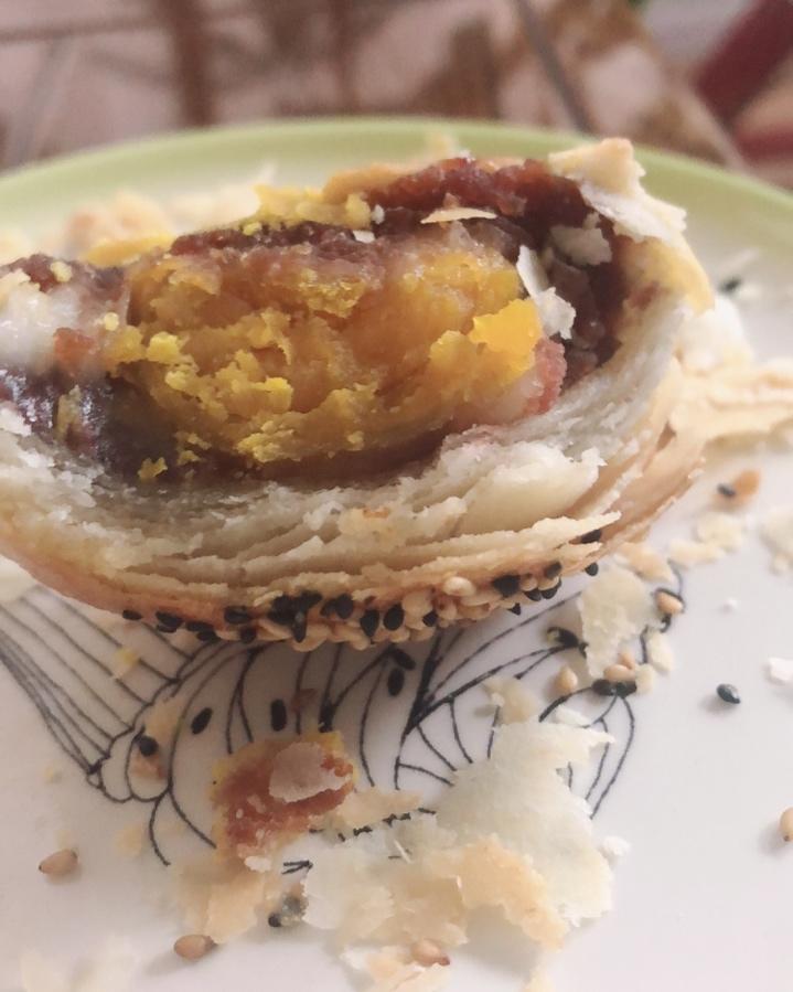 麻薯肉松蛋黄酥