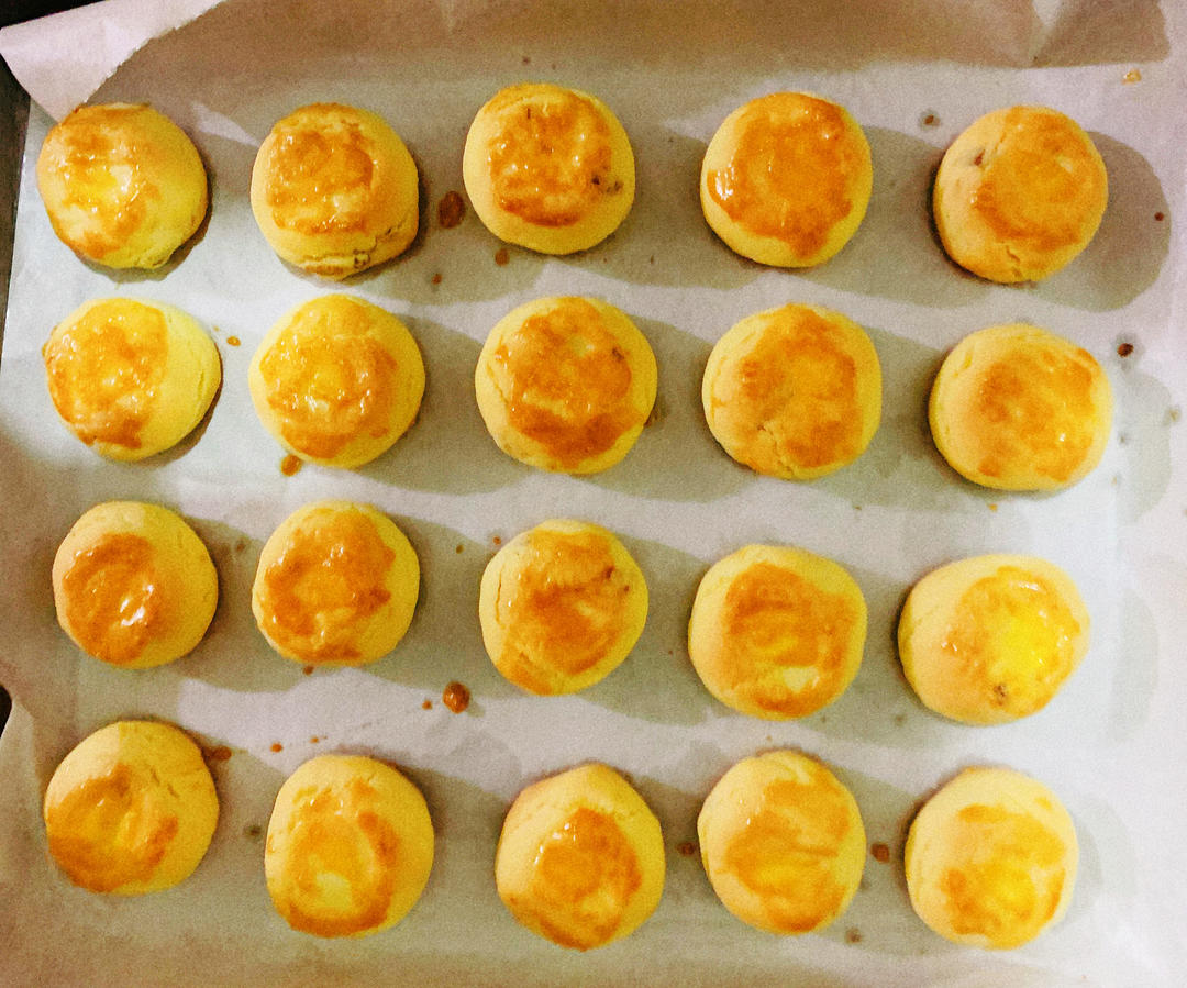 酥酥酥掉渣的一口提子酥